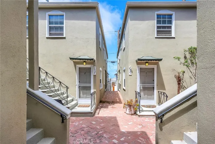 1535 Monterey Boulevard, Hermosa Beach, California 90254