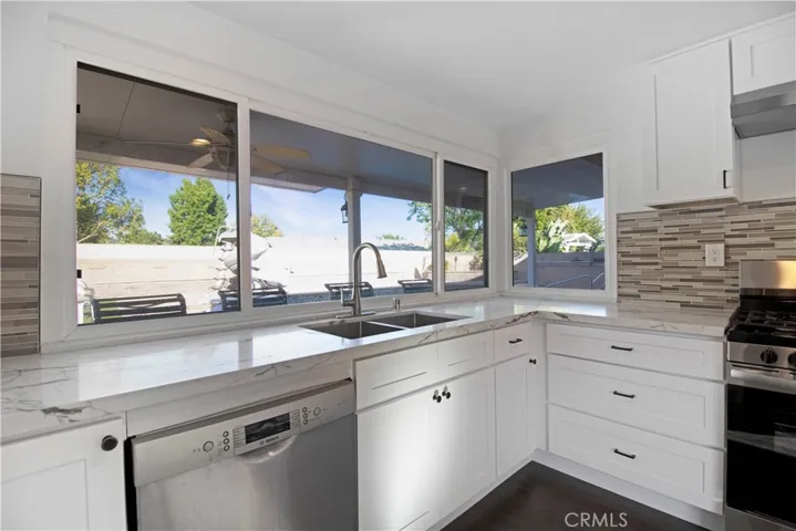 Brand New Kitchen overlooking back yard