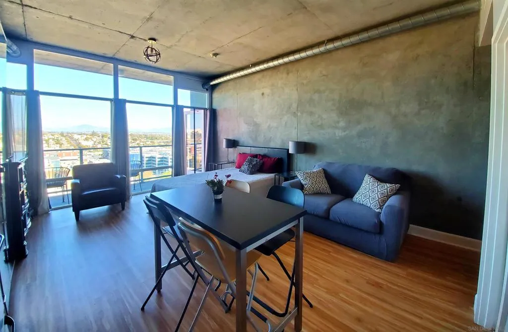 1080 Park Blvd 1612, San Diego, California 92101 home-pic-0