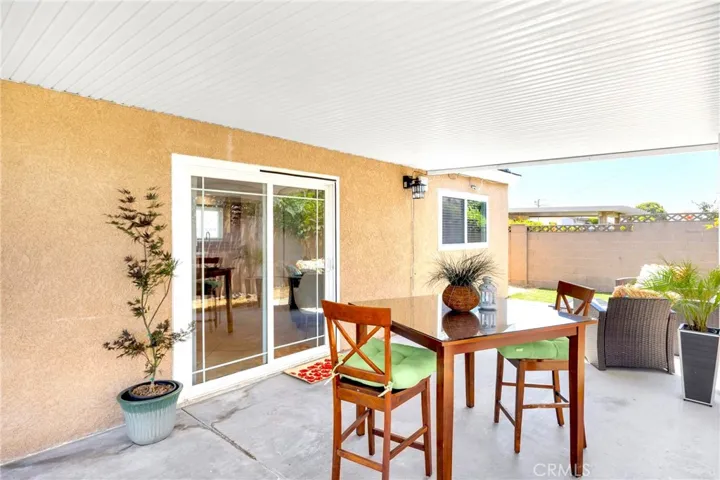 Updated Sliding door & windows bring the light inside!