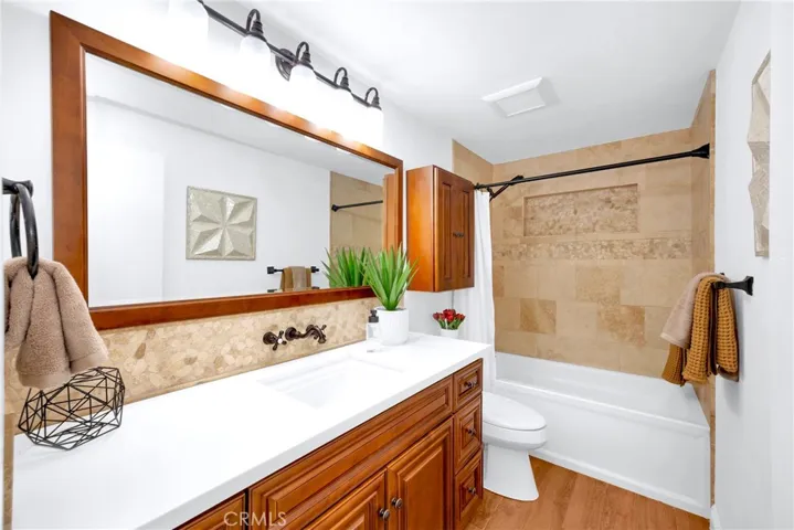 Elegant Bathroom! You will love the tile in the shower.