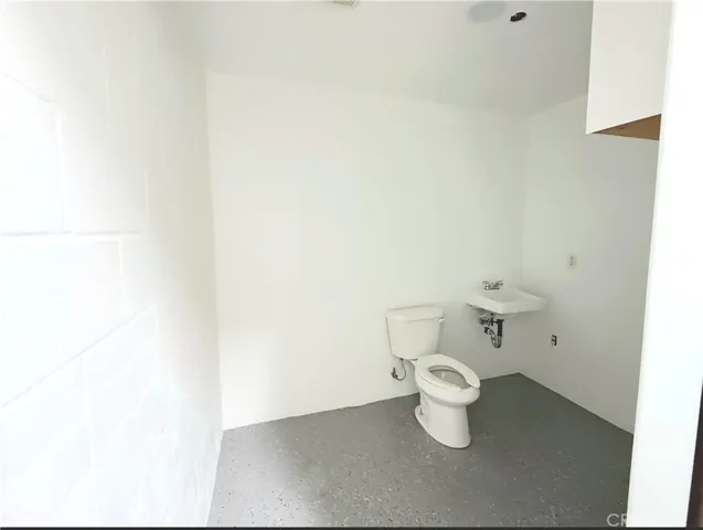 6855 Foothill Boulevard, Tujunga, California 91042