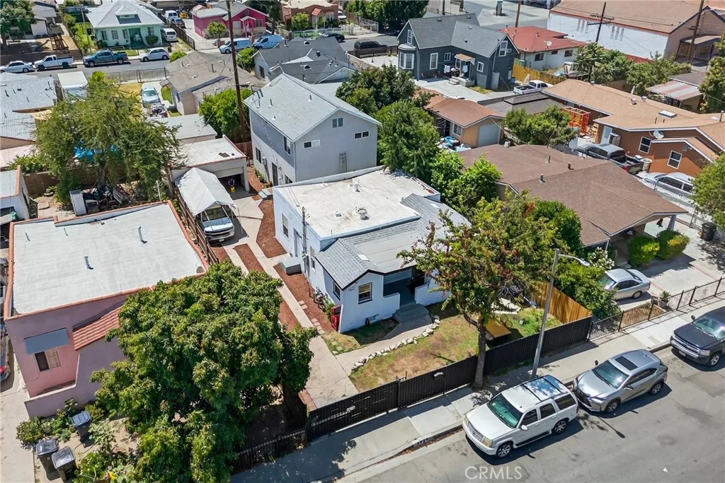 8627 John Avenue, Los Angeles, California 90002 home-pic-1