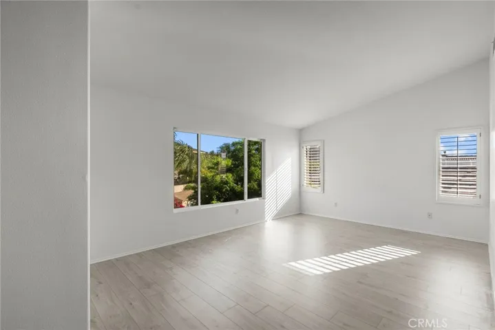 19316 Sidani Lane, Saugus, California 91350
