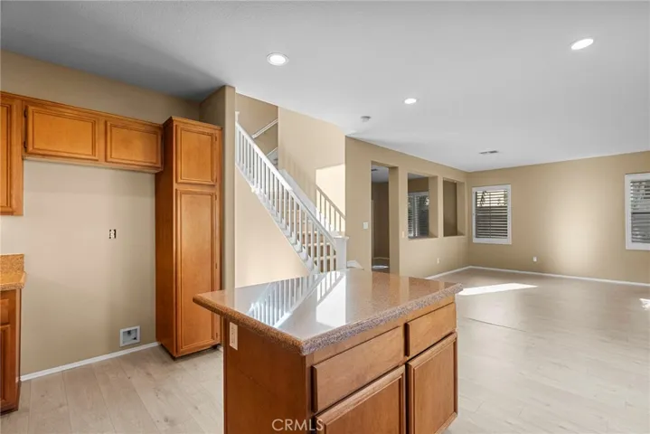 19316 Sidani Lane, Saugus, California 91350