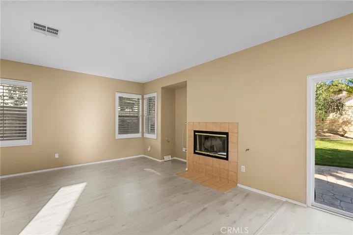 19316 Sidani Lane, Saugus, California 91350