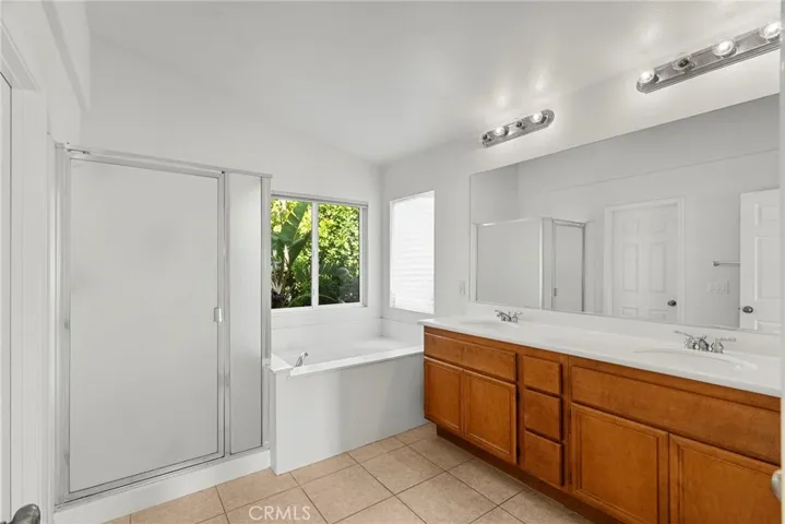 19316 Sidani Lane, Saugus, California 91350