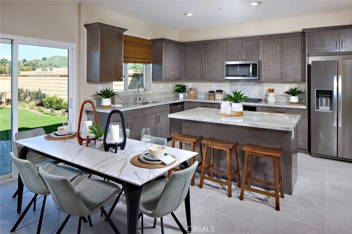 MODEL HOME