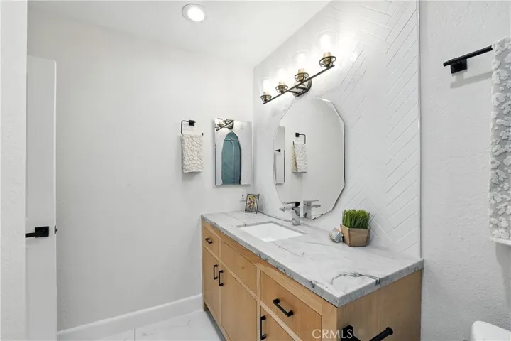 24901 Del Monte Street, Laguna Hills, California 92653