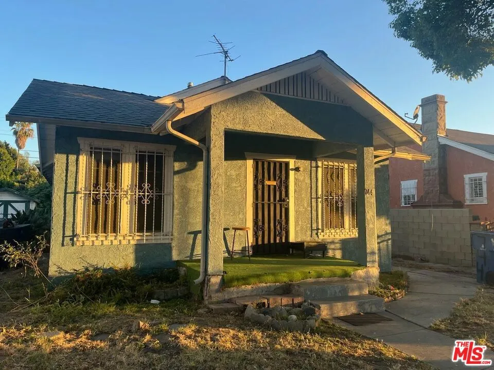 744 E 74th Street, Los Angeles, California 90001 home-pic-0