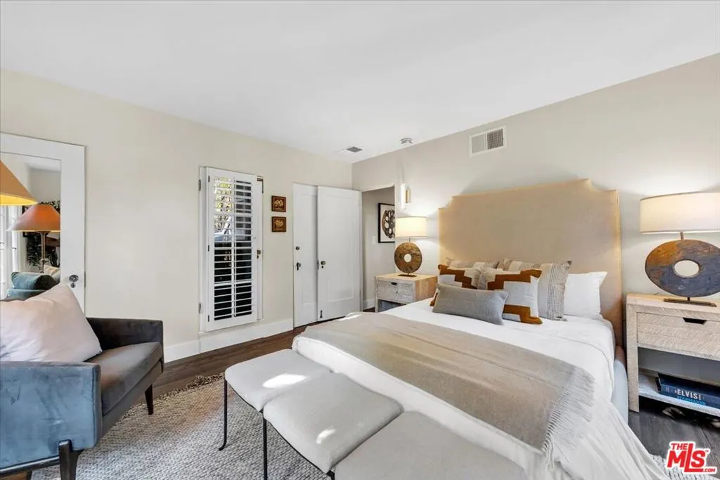 2276 La Granada Drive, Los Angeles, California 90068 home-pic-29