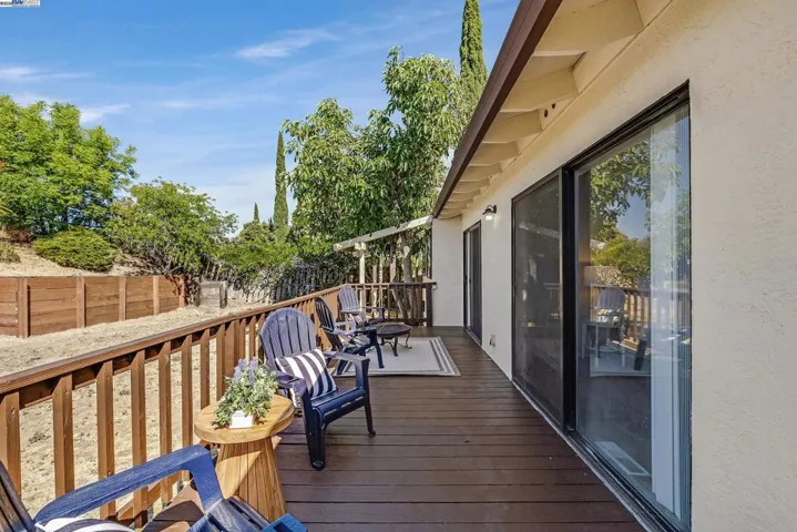 2555 Pine St, Martinez, California 94553