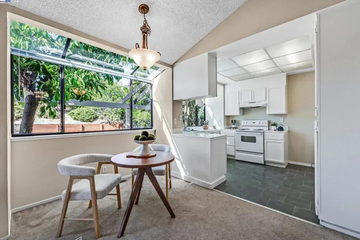 2555 Pine St, Martinez, California 94553