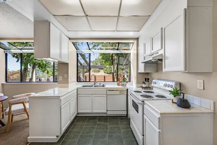 2555 Pine St, Martinez, California 94553