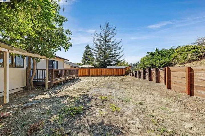 2555 Pine St, Martinez, California 94553