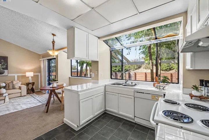 2555 Pine St, Martinez, California 94553