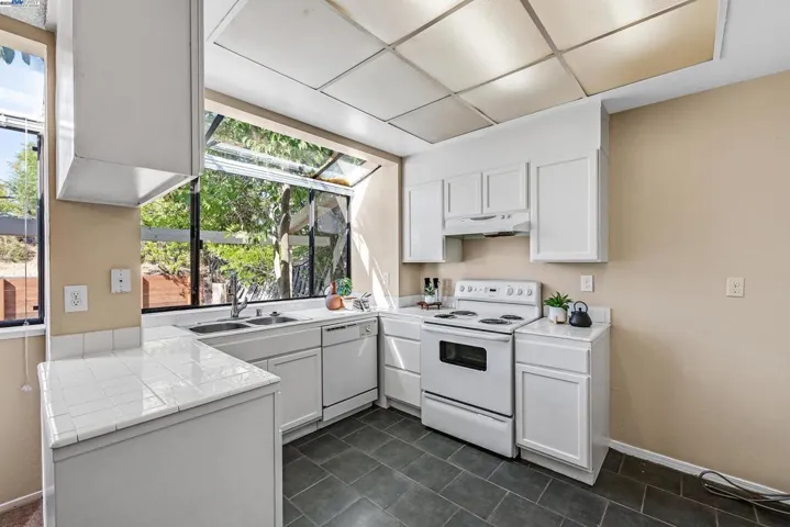2555 Pine St, Martinez, California 94553