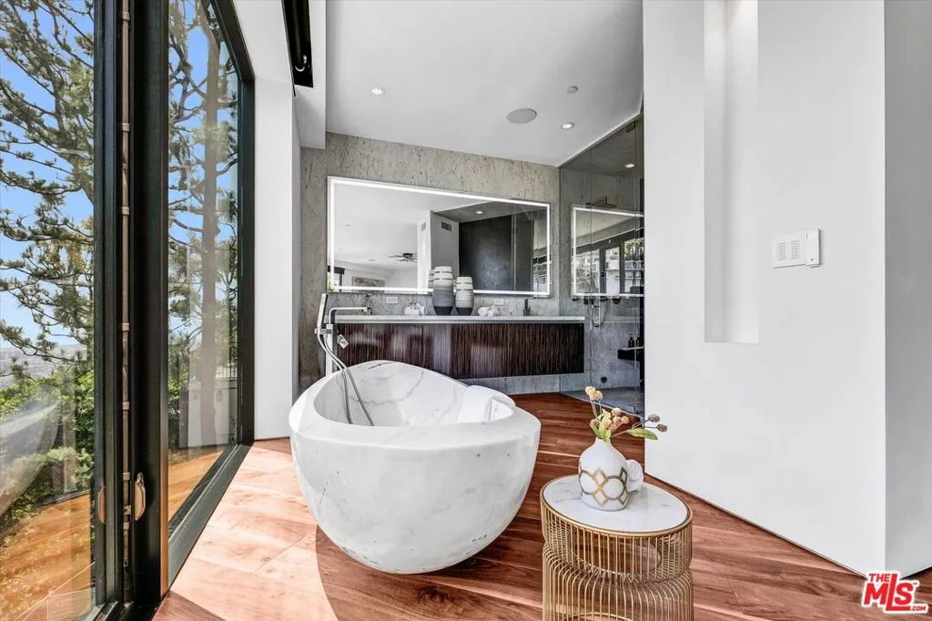 8526 Hollywood Boulevard, Los Angeles, California 90069 home-pic-31