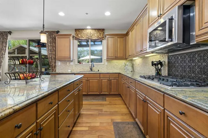 7787 Britt Pl, Santee, California 92071