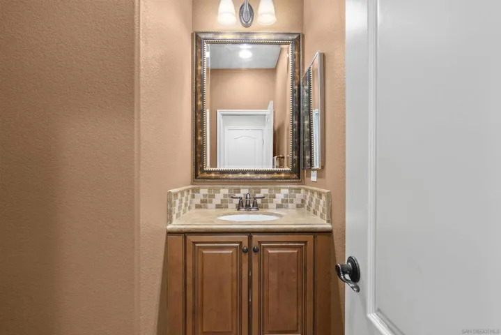 7787 Britt Pl, Santee, California 92071