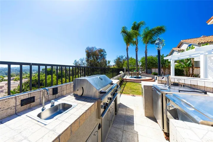 4 Narbonne, Laguna Niguel, California 92677