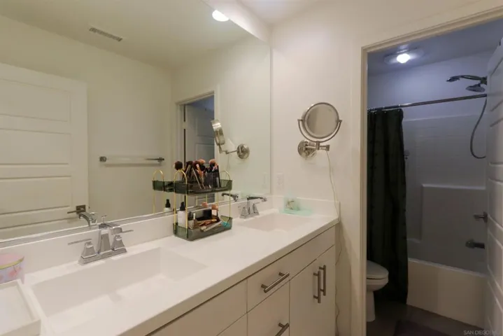 126 Cadence, Irvine, California 92618