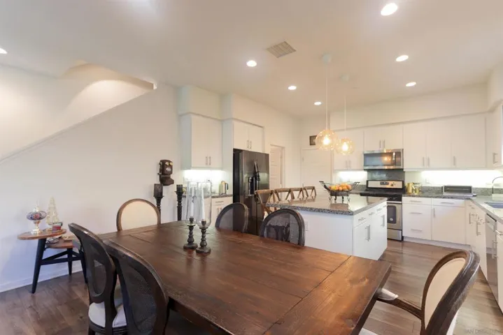126 Cadence, Irvine, California 92618