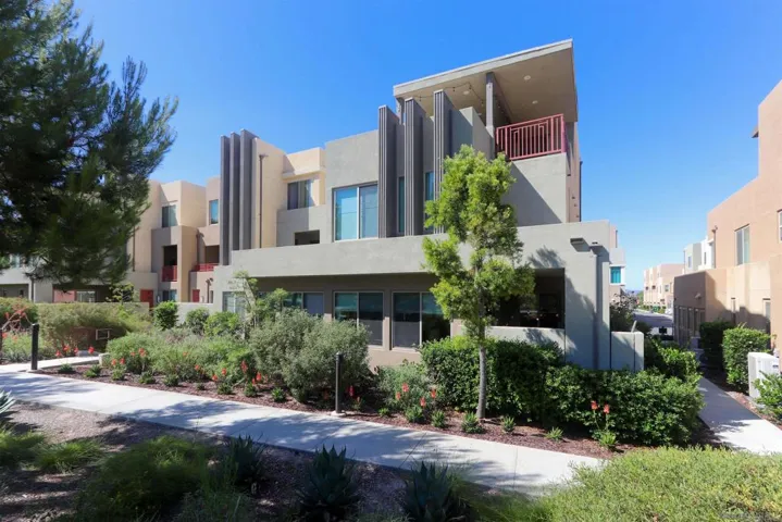 126 Cadence, Irvine, California 92618