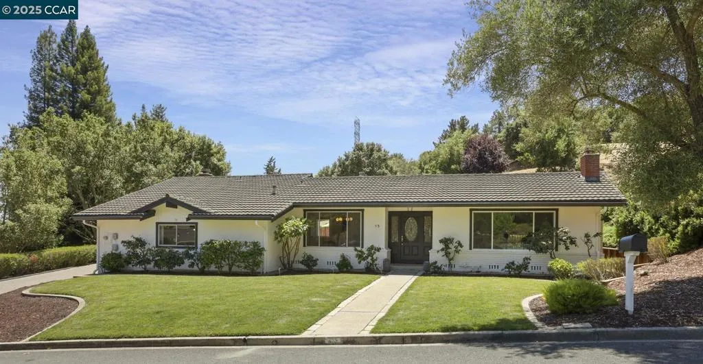 15 Ashbrook Place, Moraga, California 94556 home-pic-0