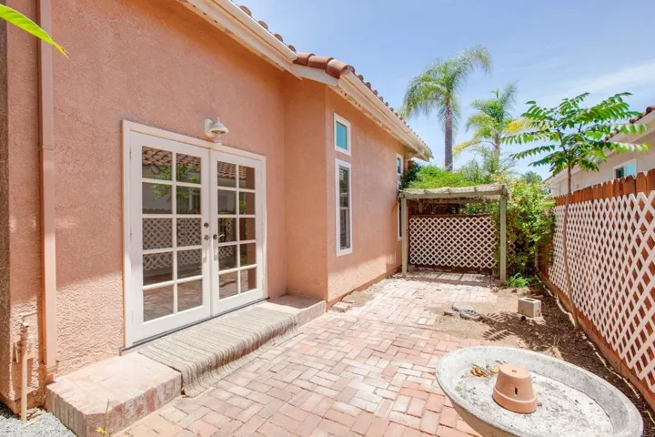 407 Debra Ann Drive, Fallbrook, California 92028