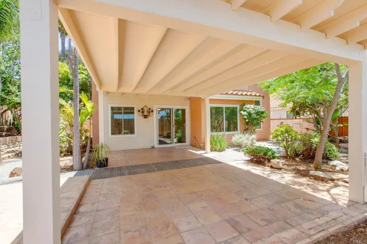 407 Debra Ann Drive, Fallbrook, California 92028