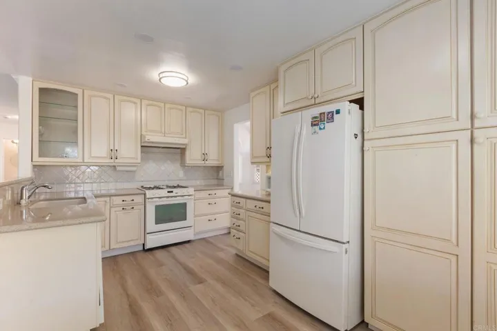 407 Debra Ann Drive, Fallbrook, California 92028