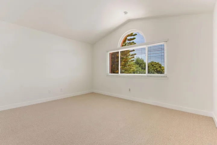 407 Debra Ann Drive, Fallbrook, California 92028