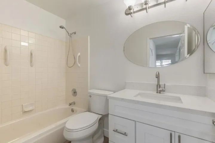 407 Debra Ann Drive, Fallbrook, California 92028