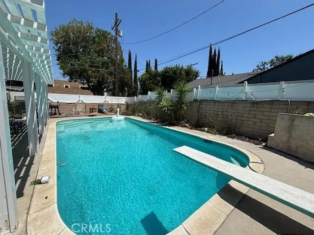 13600 Sylvan Street, Valley Glen, California 91401 home-pic-5