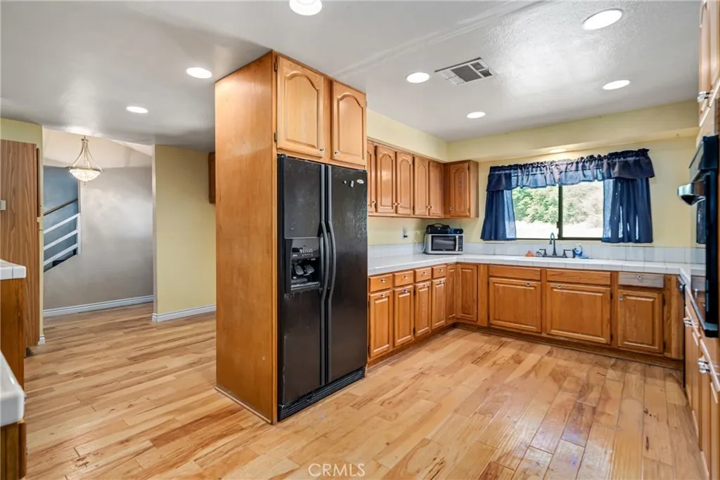 39828 San Francisquito Canyon Road, Green Valley, California 91390 home-pic-10
