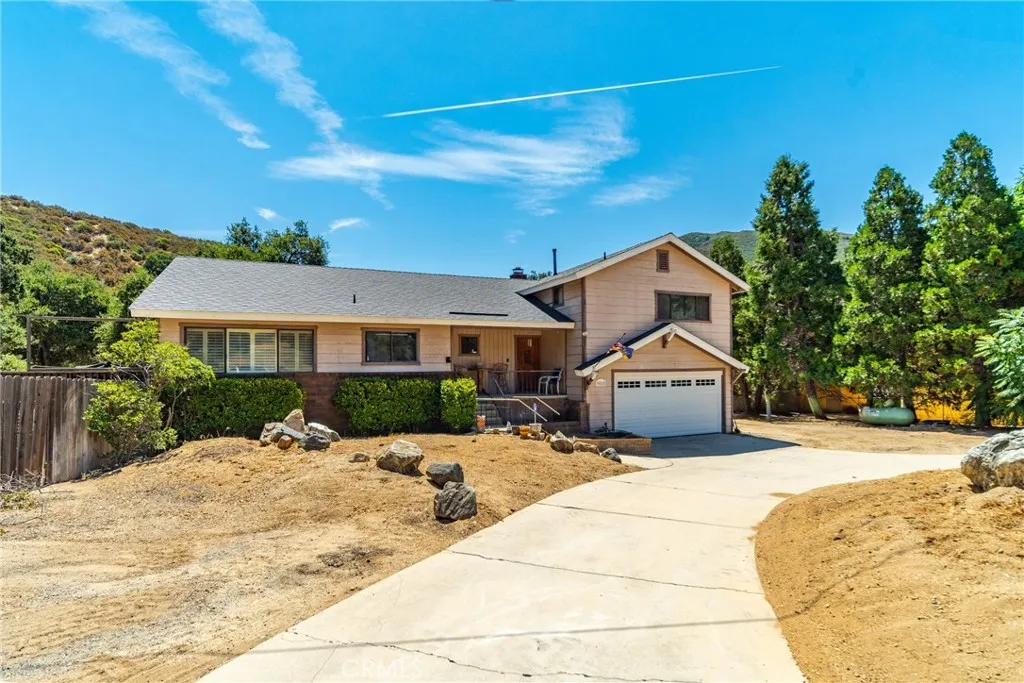 39828 San Francisquito Canyon Road, Green Valley, California 91390 home-pic-2