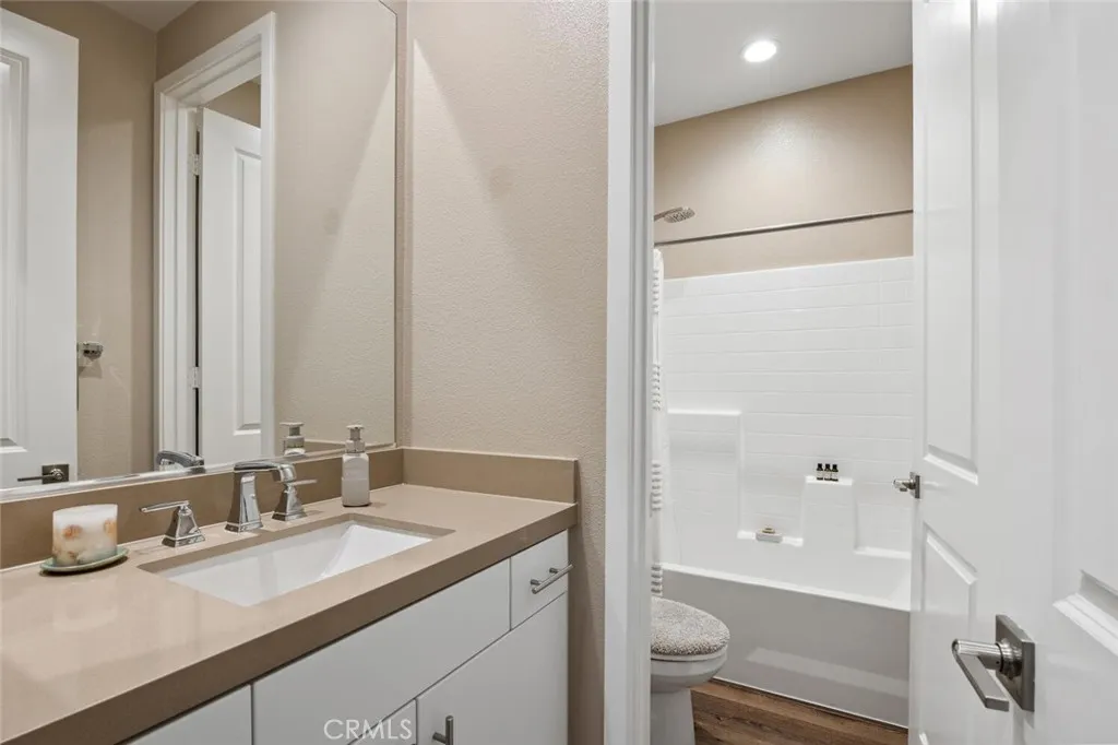 28816 Sedge Lane, Saugus, California 91350 home-pic-26