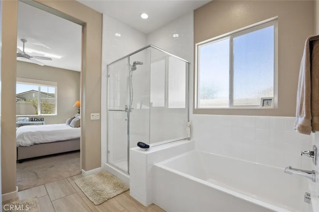 28816 Sedge Lane, Saugus, California 91350 home-pic-24