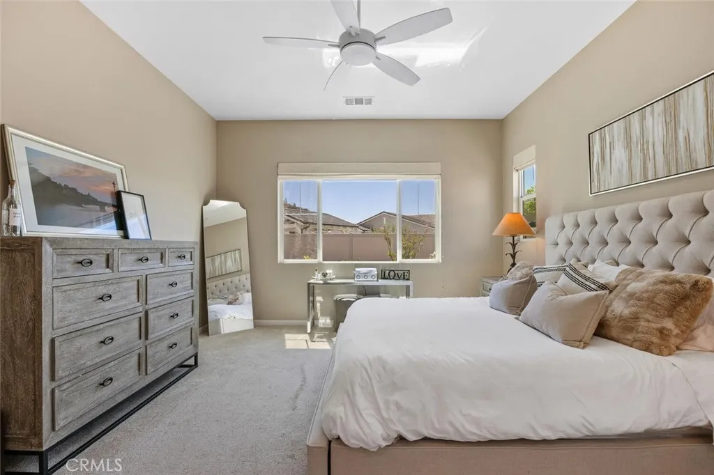 28816 Sedge Lane, Saugus, California 91350 home-pic-19