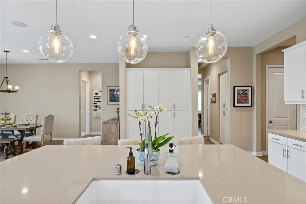 28816 Sedge Lane, Saugus, California 91350 home-pic-9