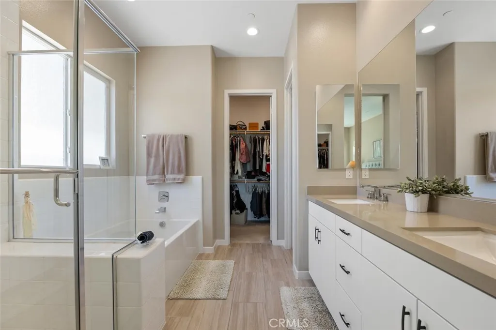 28816 Sedge Lane, Saugus, California 91350 home-pic-23