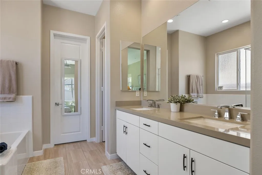 28816 Sedge Lane, Saugus, California 91350 home-pic-21