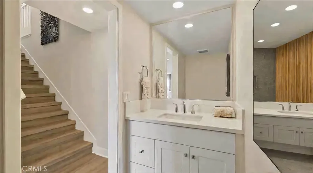 442 Lobata, Irvine, California 92618 home-pic-6