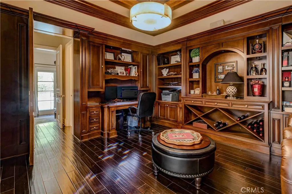 805 Greenridge Drive, La Canada Flintridge, California 91011 home-pic-15