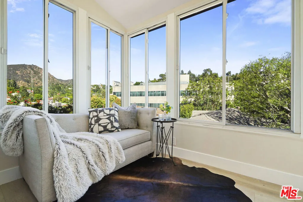 3319 Floyd Terrace, Los Angeles, California 90068 home-pic-22