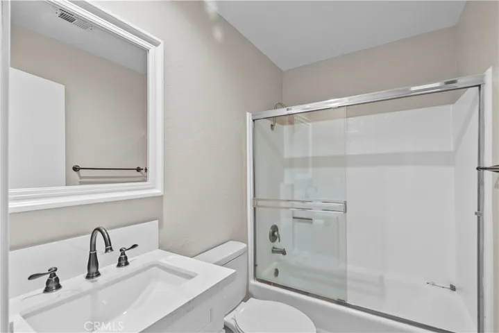 26337 Rainbow Glen Drive 244, Newhall, California 91321