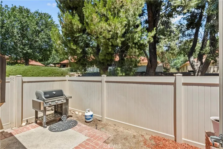 26337 Rainbow Glen Drive 244, Newhall, California 91321