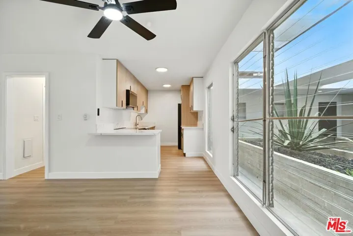 305 San Vicente Boulevard 104, Santa Monica, California 90402