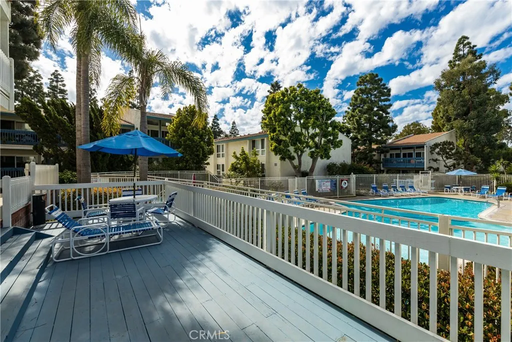 603 S Prospect Avenue 305, Redondo Beach, California 90277 home-pic-21